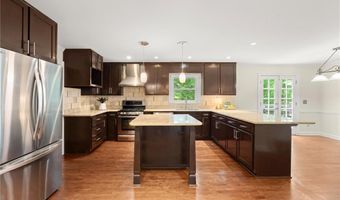 3505 Waters Glen Way, Alpharetta, GA 30022