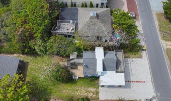 8 E DAGSBORO St, Fenwick Island, DE 19944