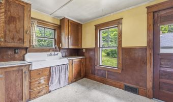 4 Florence Street Pl, Augusta, ME 04330