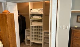 184 S 1st St W, Cowley, WY 82420