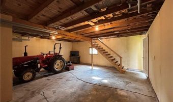 2318 N Lakeview Dr, Austin, IN 47102