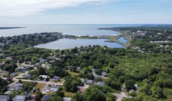 3 Onondega Rd, Narragansett, RI 02882