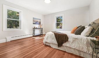 122 James St, Acushnet, MA 02743