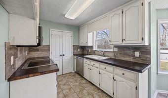 29771 Little Creek Rd, Ardmore, AL 35739