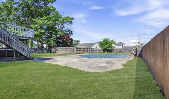 816 Berkeley Ave, Beachwood, NJ 08722