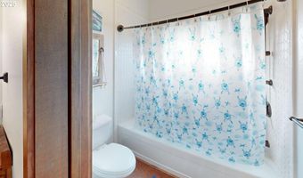 15606 NAPA Ln, Brookings, OR 97415
