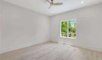 290 Christopher Robin Rd, Alpharetta, GA 30005