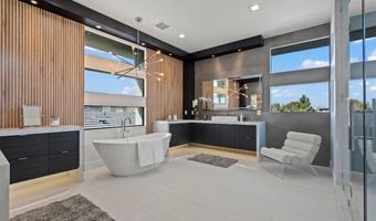82 Glade Hollow Dr, Las Vegas, NV 89135