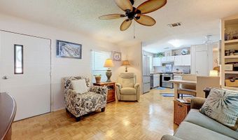 56 Leisure Dr, Auburndale, FL 33823