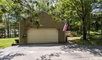 9 Kennebec Cir, Bath, ME 04530
