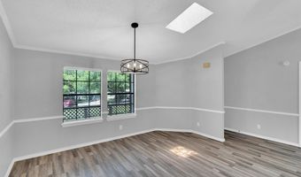 100 Chambers Dr, Alvarado, TX 76009