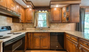 191 Glendale Dr, Bristol, CT 06010