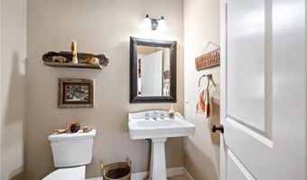 10204 Mount Olympus Valley Rd, Fallbrook, CA 92028