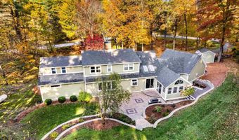 3 Chickadee Ct, Bedford, NH 03110