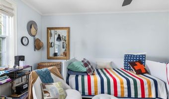 41 Hunter Ave, Newport, RI 02840