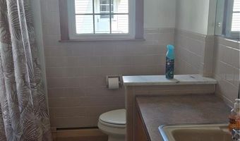11 Coes St, North Providence, RI 02904
