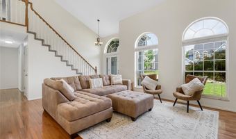 1971 Fox Pointe Dr, Arnold, MO 63010