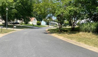18 ARDSLEY Cir, Dover, DE 19904