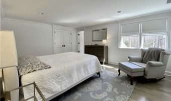 7 Whaling Rd, Darien, CT 06820