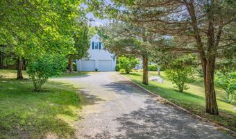 4323 Main St, Barnstable, MA 02630