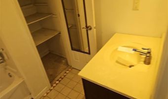 729 Brisbin St, Anoka, MN 55303