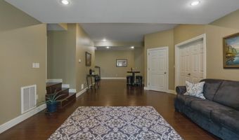 7 Champagne Ter, Bedford, NH 03110