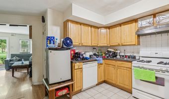 1119 E Algonquin Rd 7, Arlington Heights, IL 60005