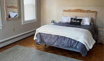 51 Annandale Rd 2, Newport, RI 02840