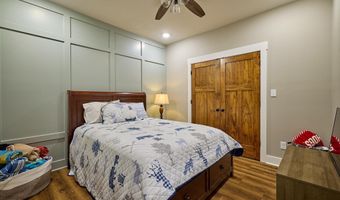 16728 Cabes Point Rd, Alexander, AR 72002