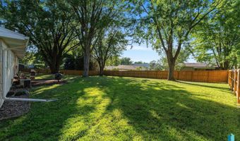 404 Jefferson Dr, Alcester, SD 57001