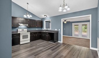503 Lori Ln, Alford, FL 32420