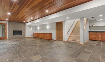 6921 AYR Ln, Bethesda, MD 20817
