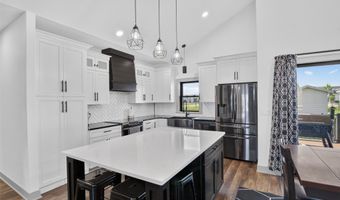 324 31st St SE, Altoona, IA 50009