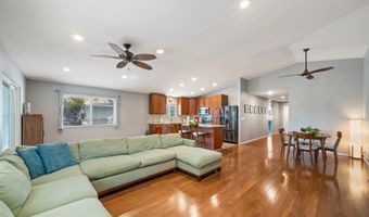 214 Kauhaa St, Kihei, HI 96753