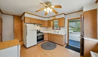 21 Hillside Ave, Andover, NJ 07801