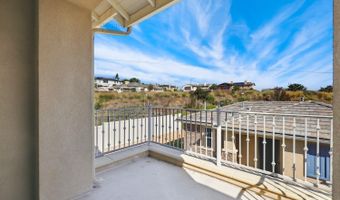 6654 Peregrine Pl, Carlsbad, CA 92011