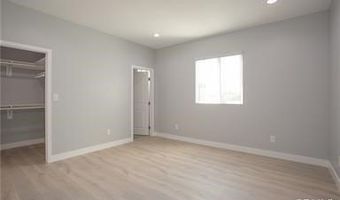 614 W 85th St 1/2, Los Angeles, CA 90044