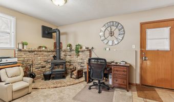 202 NE Crestmoor Pl, Ankeny, IA 50021