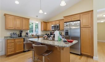 102 Bramble Bush Rd, Coventry, RI 02816