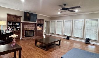 809 TWELVE OAKS Dr, Adamsville, TN 38310