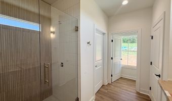 9009 Stonewall Rd, Appomattox, VA 24522