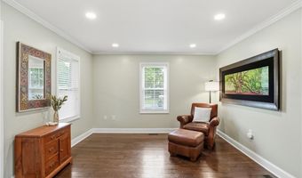 91 Sowams Rd, Barrington, RI 02806