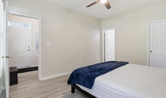 20385 BOWFONDS St, Ashburn, VA 20147