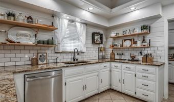 3104 N Briarwood Ave, Bethany, OK 73008