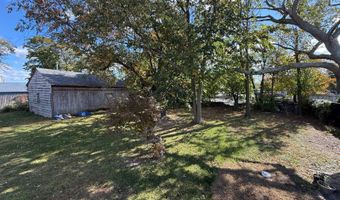 967 Sunrise Hwy, Long Island City, NY 11704