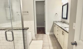1718 W Farmville, Auburn, AL 36830