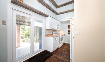 418 Great Hill Dr, Ballwin, MO 63021