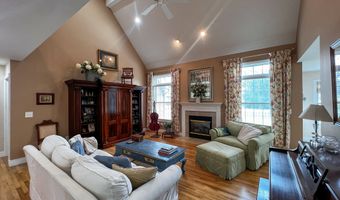 280 Arlington Dr, Batesville, IN 47006