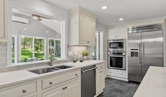 6 Candida Ln, Acton, MA 01720