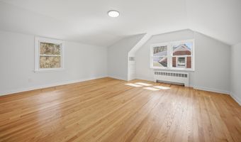35 Dyer Ave, Canton, CT 06019